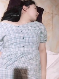 最新反差婊 高端私密群内部福利群泄密流出视图基本都露脸美女如云 截图2