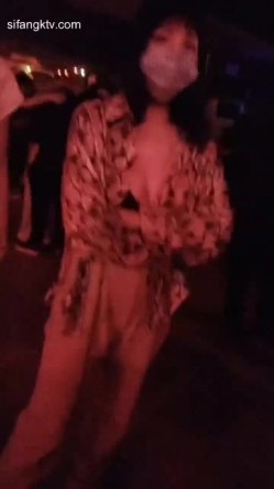 【猎奇资源 ️砂舞】舞厅内的淫乱2 ️重金属般性爱 男人的天堂 抓奶+抠逼+摸屌+口爆+打站桩 截图14