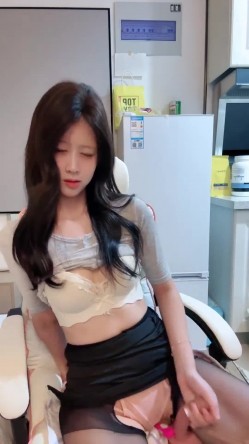 女神降临! 超美绿播尤物下海【一只然】道具~精都射绝了 截图9