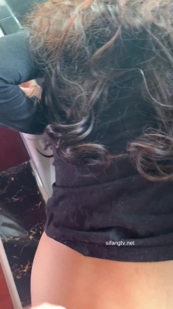 正在洗衣服的风骚嫂子被我后入 第二弹 截图13