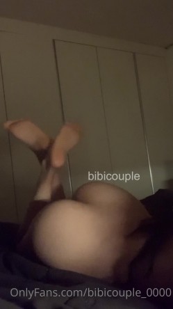 超强绿帽癖夫妻【bibicouple】喜欢把极品老婆给单男玩肏，长腿S级身材，各种淫乱刷锅 截图7
