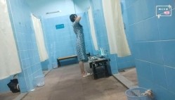 贵在真实，年轻小姐姐聚集地，游泳馆女士换衣淋浴间内部曝光，环肥燕瘦好多诱人的胴体，看见美女追着拍 截图2