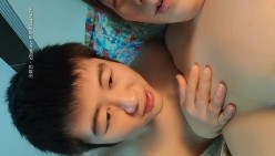 【高潮的干妈】今天来找我干妈 她不舒服让我帮他解决 坐在我身上不下来 让我无法自拔 截图14