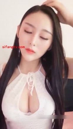 极品大奶桃花脸网红女主播『伊媚儿』风骚大秀 揉捏劲爆雪白大奶媚眼如丝淫欲挑逗把持不住 截图14