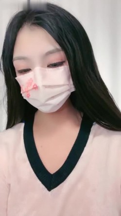 颜值少妇【杨小华】极品人妻下海卖逼，暴力掰逼展示，自扣高潮，隔壁老王都馋哭了 截图3