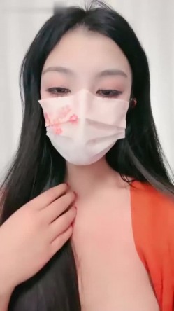 颜值少妇【杨小华】极品人妻下海卖逼，暴力掰逼展示，自扣高潮，隔壁老王都馋哭了 截图13