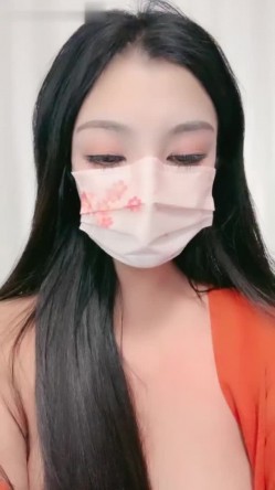 颜值少妇【杨小华】极品人妻下海卖逼，暴力掰逼展示，自扣高潮，隔壁老王都馋哭了 截图14