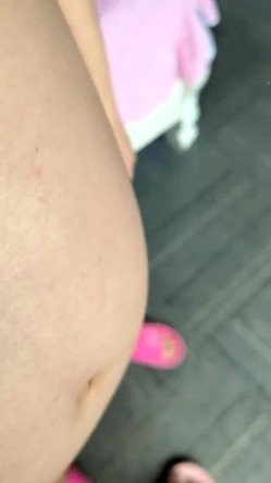 真实 陕西小孕妇，家中日日干炮记录，【蛋蛋后小孕妈】，5个月大肚子，总是想着做爱，可以放心的无套内射了，刺激！ 截图2