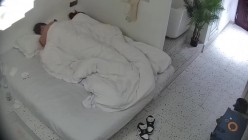 大学城 小情侣先打游戏再打炮完整版 女生人漂亮皮肤好 胸大毛多 是一辆需要高手才能驾驭的好车 截图4