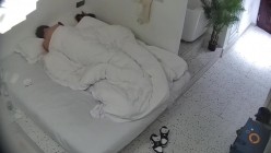 大学城 小情侣先打游戏再打炮完整版 女生人漂亮皮肤好 胸大毛多 是一辆需要高手才能驾驭的好车 截图5