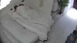 大学城 小情侣先打游戏再打炮完整版 女生人漂亮皮肤好 胸大毛多 是一辆需要高手才能驾驭的好车 截图14