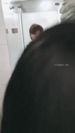 【泄密资源】郑州师范大一新生蒋小雅开房对面男宿舍围观 稀缺资源值得收藏 截图8