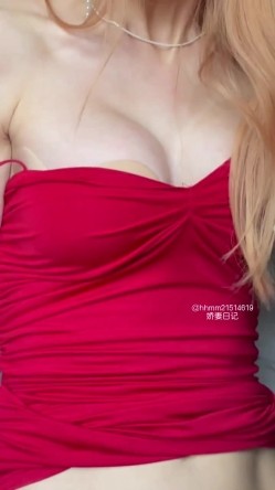 推特绿帽NTR夫妇刷锅第一人【娇妻日记】订阅私拍，户外露出、约单男、换妻4P 截图15