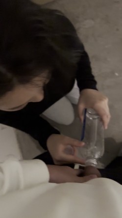 北京石景山第四位女主，被逼着喝尿，女主都哭了，口交达人上线，口活已经炉火纯青，大肉棒用力插进肥美的大屁股 截图3