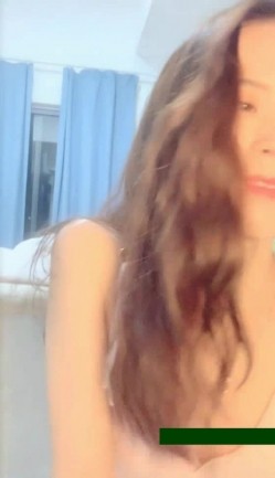 极品美少女24K 很清纯的美人胚子跳蛋直播妩媚妖娆 截图4