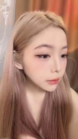 顶级跳蛋裸舞【银竹跳舞】完美身材大眼萌妹 绝对诱惑 高质量跳舞大秀 奶子都快要甩掉了 截图5