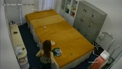黑客破解美容院摄像头 偷拍女顾客脱光衣服激光雷射.脱毛护理 截图5