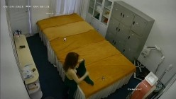 黑客破解美容院摄像头 偷拍女顾客脱光衣服激光雷射.脱毛护理 截图13