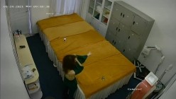 黑客破解美容院摄像头 偷拍女顾客脱光衣服激光雷射.脱毛护理 截图15