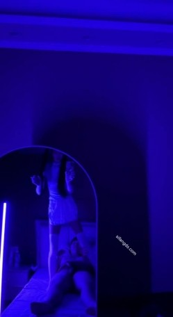 约炮大神，【阿曼达】，VIP付费福利，泄密多位极品妹子福利，麻将桌前操牌友，3P别人的老婆偷情 截图5