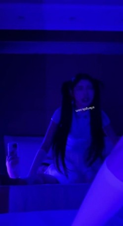 约炮大神，【阿曼达】，VIP付费福利，泄密多位极品妹子福利，麻将桌前操牌友，3P别人的老婆偷情 截图16