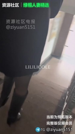 真实勾搭少妇、人妻收割机「bbboi096」《医院勾搭的熟女阿姨偷情》黑丝高跟酒店刺激开门后入，老公长期阳痿好久没吃饱了 截图2