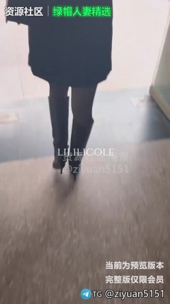 真实勾搭少妇、人妻收割机「bbboi096」《医院勾搭的熟女阿姨偷情》黑丝高跟酒店刺激开门后入，老公长期阳痿好久没吃饱了 截图5