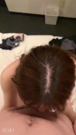 【极品反差婊】老实人得不到渣男随便操的婊子看着妹子销魂的表情这不正是男人想要的感觉吗？ 截图3