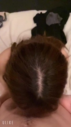 【极品反差婊】老实人得不到渣男随便操的婊子看着妹子销魂的表情这不正是男人想要的感觉吗？ 截图9