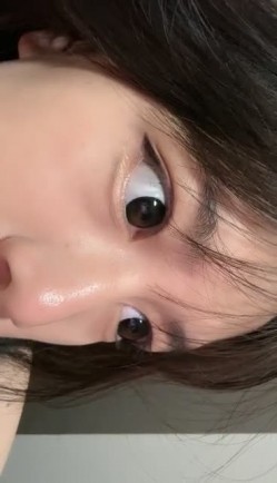 某985高校校花~【乐乐妹妹】兼职下海~扒穴~自摸~洗澡，只跟男友啪啪过，专属胴体奉献给大家 截图14