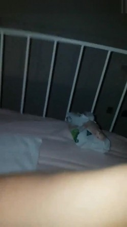 风骚少妇吃了一次大洋吊就爱上这一口了 啪啪时还要求放音乐 跟着节奏吃肉棒更有味 截图7