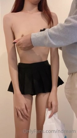 泰国纯天然反差少妇「dream」OF日常露脸性爱私拍 野外、阳台、车震、门口啪啪 现实OL网上母狗 截图3