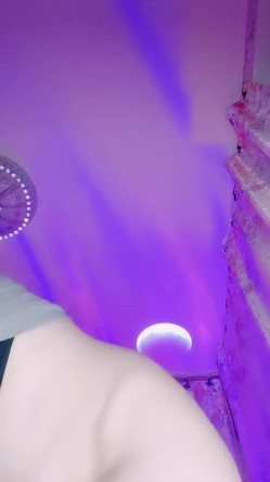 【瑜伽洋依妹】巨乳御姐! 蜂腰翘臀~掰穴自慰~滴奶汁~爽! 截图14