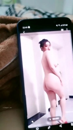 刚生育的小少妇~【梦梦小奶妈】奶水充沛~跳蛋自慰~好骚哇~00后~不常见，格外刺激！ 截图10