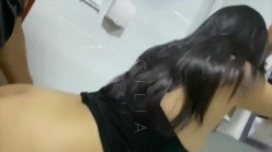 1200元高价购入奥迪车主包养少妇情人野外车震商场试衣间卫生间各种场所做爱非常骚喊老公用大鸡巴操她 截图6