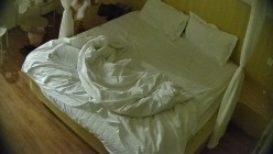 公寓酒店 挺漂亮的一小美女 成了供人淫乐的小姐 凌晨了还能接两单 身体爽了 钱也到账了 可还行 截图9