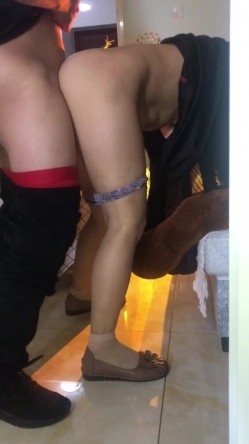 生活气息，大哥出门了捉紧时间操嫂子，不怕嫂子哭就怕嫂子笑，最怕嫂子说还要！ 截图10