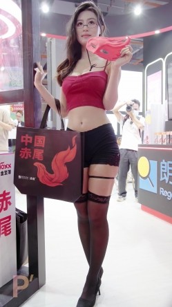 2024.广州性文化展成人展模特特写 截图4