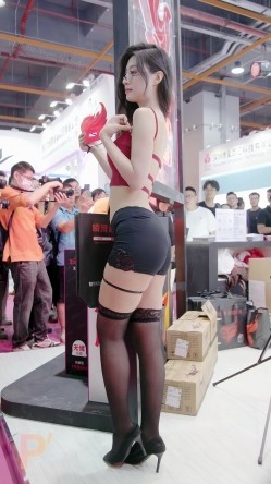 2024.广州性文化展成人展模特特写 截图14