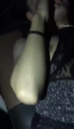 高颜值网红女神【欣欣的大宝贝】性爱土豪专享OX车震吞精啪啪 截图3