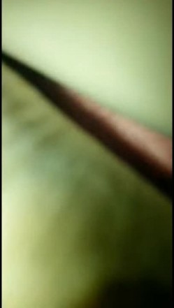 韩国可爱大学生妹子周末在宿舍给男朋友卖力口爆 最后压在身下爆操 呻吟动听 截图8