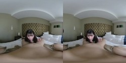 fc2ppv-2679075 【VR・顔出し】地下アイドルのあの子を応援ロリコス着衣中出し 截图3