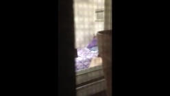 浴室偷拍 翰林大学寝室扒窗冒死偷拍多位女生洗澡 怼脸拍被发现吓的惊花失色 雪白大奶子真是刺激 截图14