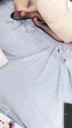 极品熟女女上位，比基尼制服表情销魂享受性爱，无套大屌爆插白虎穴 截图11