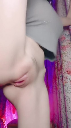 【瑜伽洋依妹】巨乳御姐! 蜂腰翘臀~掰穴自慰~滴奶汁~爽! 截图15