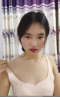 PUA套路【一对一】云南大二学生妹，精彩对白，忽悠给看个奶 截图5