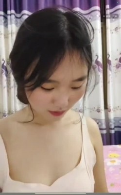 PUA套路【一对一】云南大二学生妹，精彩对白，忽悠给看个奶 截图14