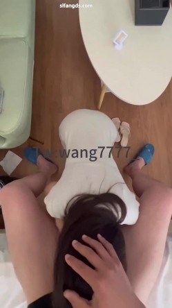 极品淫妻博主【王wang】跟女友各种场地啪啪 车内，喜欢穿开档黑丝后入，家中随时随地都想操 截图15
