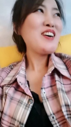 极品人妻！刺激，【放肆的小水娃】，真实良家，标准的贤妻良母，厨房搔首弄姿 截图1