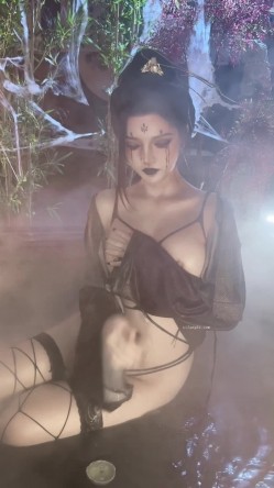 极致Cosplay，网红女神【阿薰kaOri】黑神话蜘蛛精四妹 截图5
